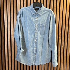 Banana Republic Factory Medium Chambray Shirt (Blue)